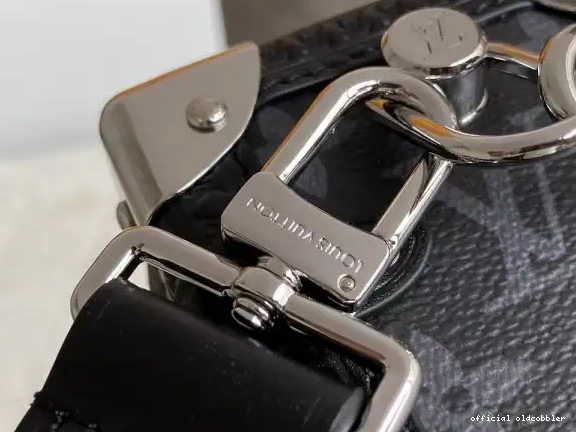 Official oldcobbler VUITTON TRUNK SIDE LOUIS MM 0704